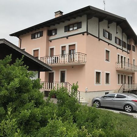 Palazzina Rosa Leilighet Spormaggiore Eksteriør bilde